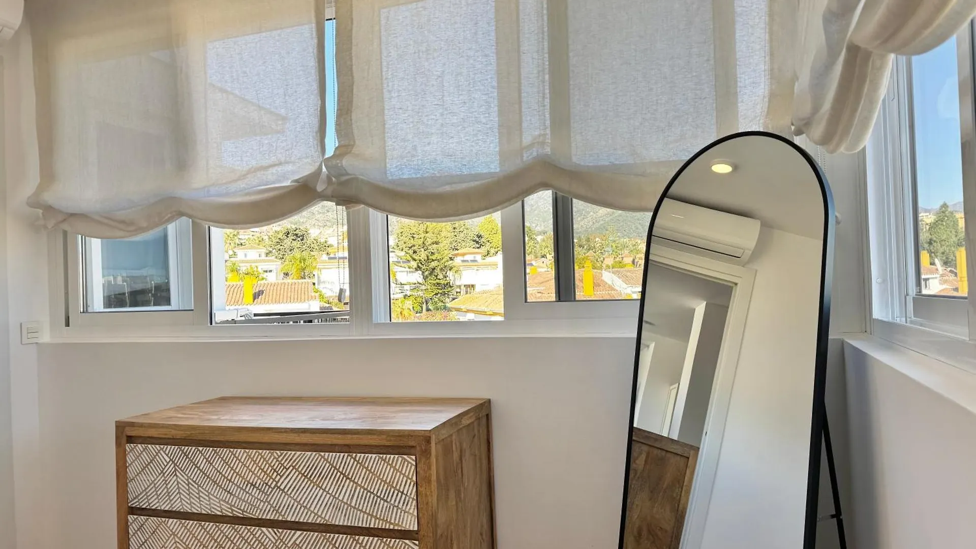 Apartment Oasis Studio II Marbella Center With Mountain Views - Eaw Homes