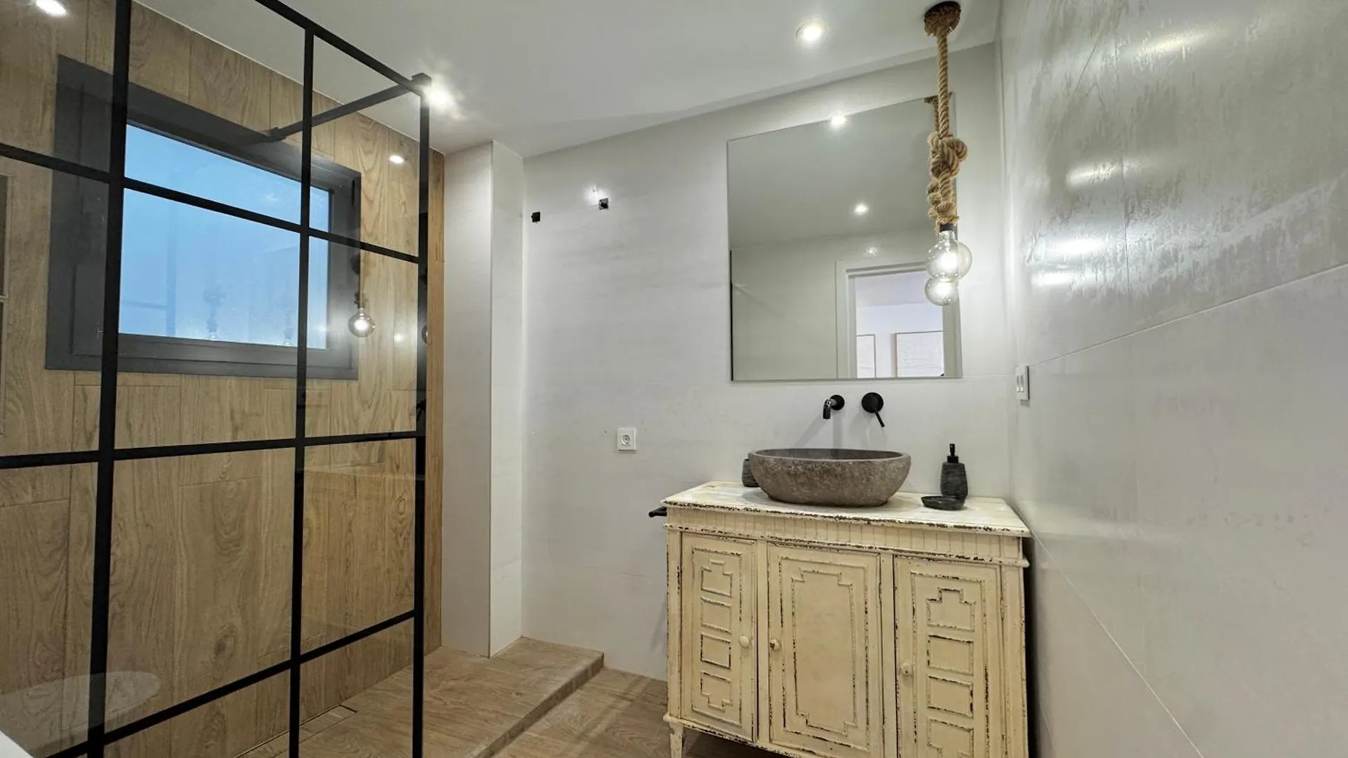 Oasis Studio II Marbella Center With Mountain Views - Eaw Homes 0*,