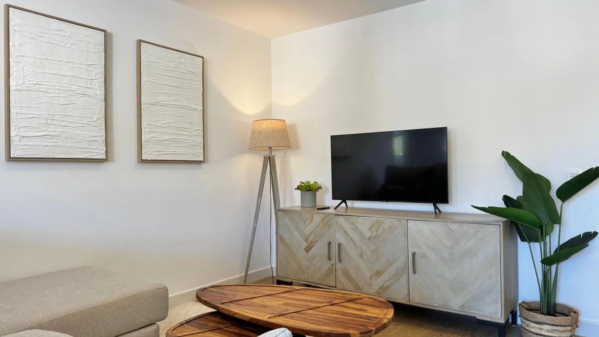 Oasis Studio II Marbella Center With Mountain Views - Eaw Homes contacts